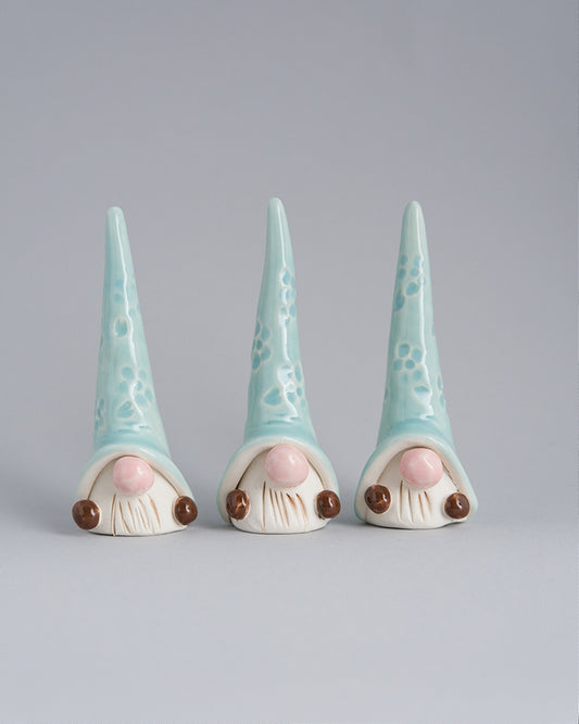 Ring Holder - Daisy teal gnome