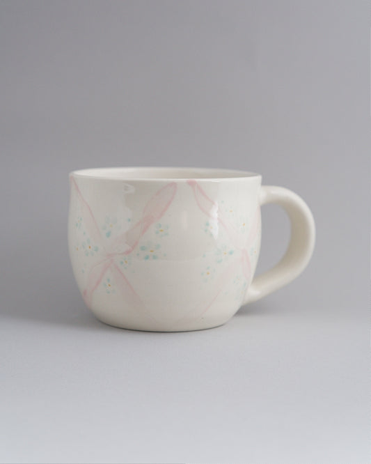 Primavera - Pink ribbon mugs with small teal/blue flowers